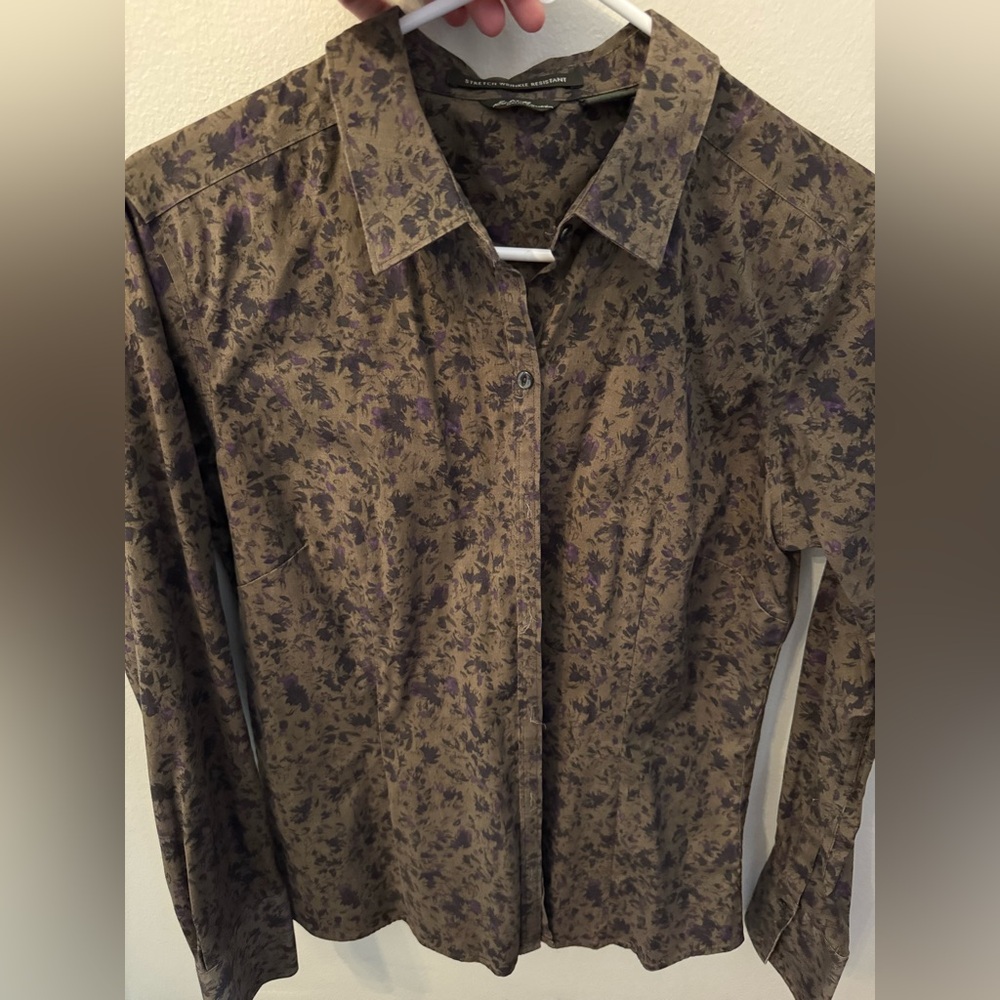 Dark academia floral print Button-Up Shirt in dark gray Olive and Purple